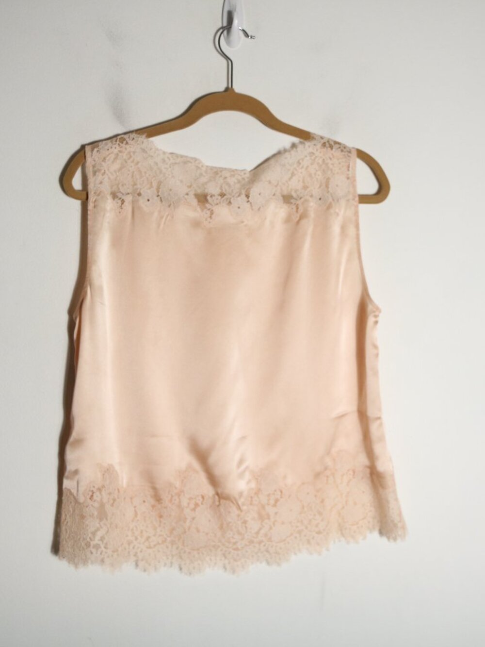 Doen Blush Pink Satin Lace Trim Sleeveless Top - Picture 8 of 8